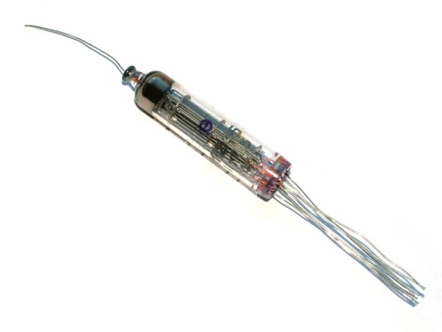 1P24B HF pentode tube