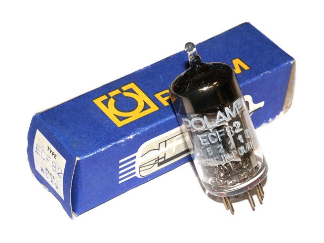 ECF82 / 6U8 POLAM tube (original box)